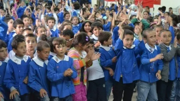 Forum Kayseri 'kitap Kumbarası' İle Çocukları Sevindirdi 