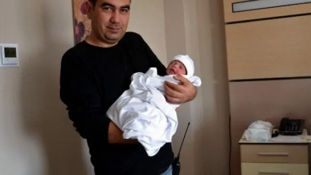 Gazeteci Ali Altuntaş Baba Oldu 