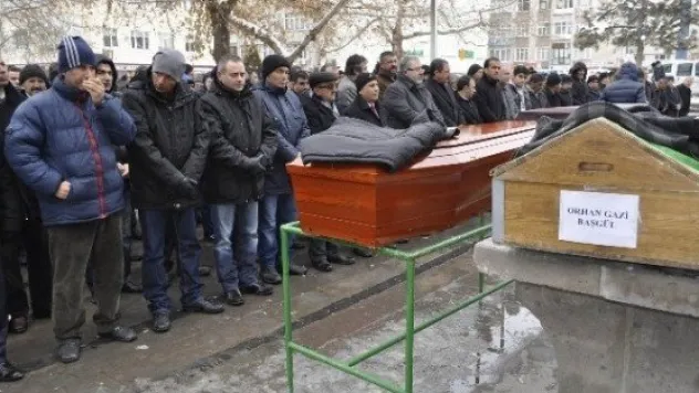 Gazeteci Orhan Gazi Başgül Toprağa Verildi 