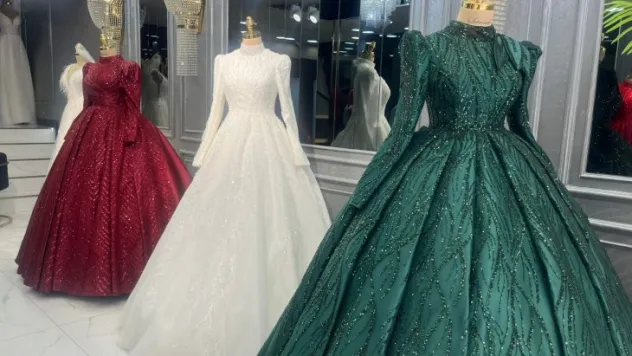 Gelinlikçi Ali Mor, 'Gelinlik fiyatları arttı, talep düştü'