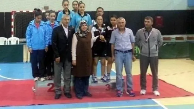 Genç Raketler Adana'dan Gümüş Madalya İle Döndü 