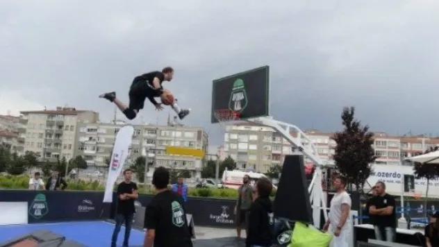 Genç Yetenekler, Forum Kayseri'de 'oyunda Kal' Dedi 