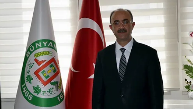 Gençlerimizin geleceği için üzerimize düşeni yapıyoruz