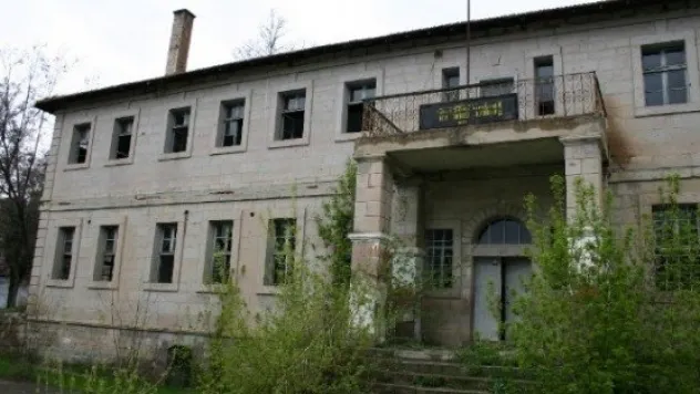 Gesi Güney Mahallesindeki   Merkez İlköğretim Binası Kültür Merkezine Dönüştürülecek 