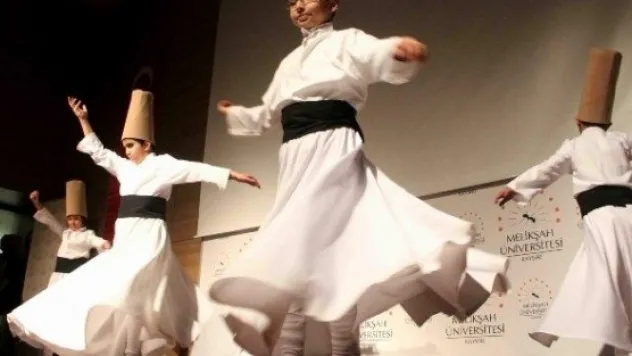 Görme Engelli Minik Öğrencilerden Sema Gösterisi 