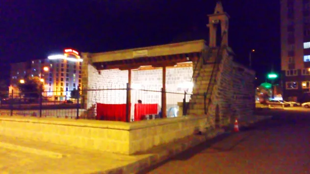 Gubaroğlu Mescidi'ne neden 'Yumurtalı Mescid' deniliyor?