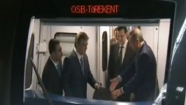 Gül'e koltuğu devretti