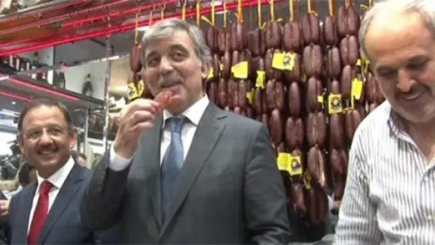  Gül'e Pastırma İkram Edildi