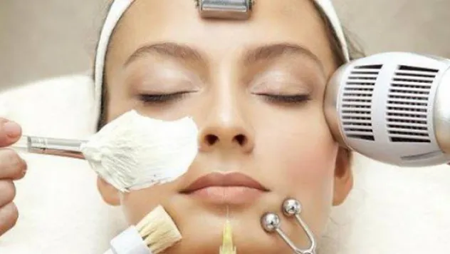 Güzel görünmek için günlük 2 litre su için!