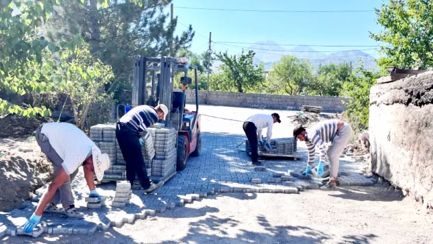 Hacılar'da Altyapı ve Yol Çalışmaları Devam Ediyor