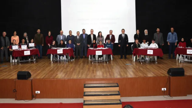 Hacılar'da Ortaokullar Arası Bilgi ve Kültür Yarışması Düzenlendi