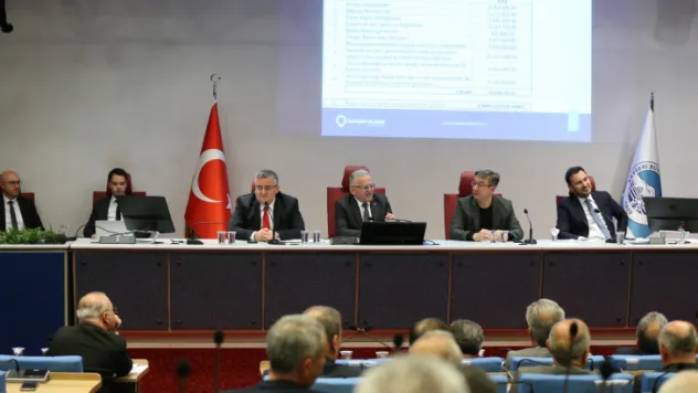 Hafta içi toplu taşıma kullanım sayısı 520 bine yükseldi