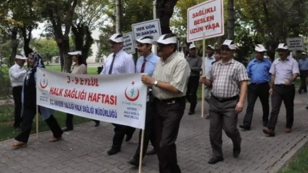 Halk Sağlığı Haftası Yürüyüşle Kutlandı 