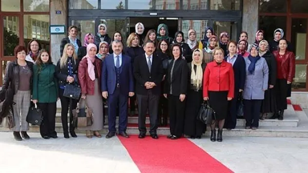 'Hanımlar Ak Parti ile daha aktif'