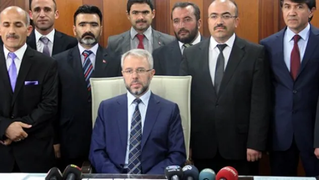 'Hayatı anlatan eller' camilerde engelleri aşıyor