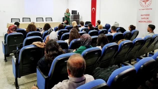 Hekimlere yönelik sigara bağımlılığı tedavisi eğitimi düzenlendi