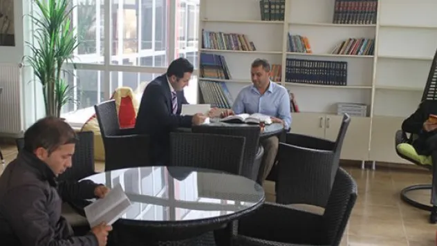 Hem spor salonu hem kütüphane