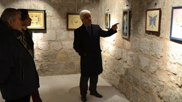 Hemşire Yıldız'dan Tezhip Sanatı sergisi