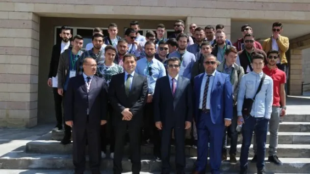 HOLLANDA'DA İKAMET EDEN ÖĞRENCİLER KAYSERİ VALİLİĞİ'Nİ ZİYARET ETTİ