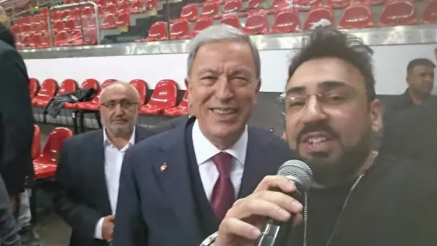 Hulusi Akar'ın 'Zeytin Dalı' Rap Şarkısına Düeti hayran bıraktı