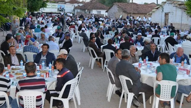 Hüseyin Akay 'Çiftçi Babası' ilan edildi