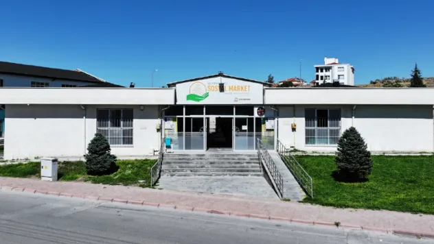 İhtiyaç Sahiplerine Destek: Sosyal Market Uygulaması Yeşil Mahalle'de