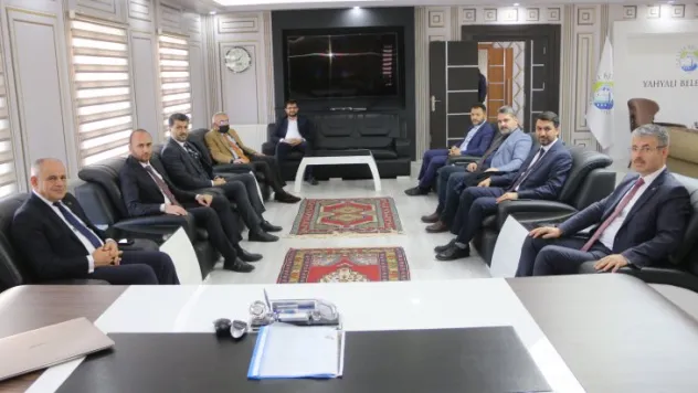 İl Başkanı Çopuroğlu'ndan Yahyalı Belediyesi'ne ziyaret