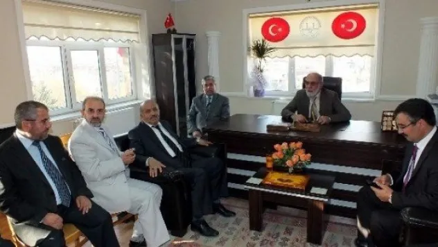 İl Müftüsü Maraşlıgil, Pınarbaşı Müftüsünü Ziyaret Etti 