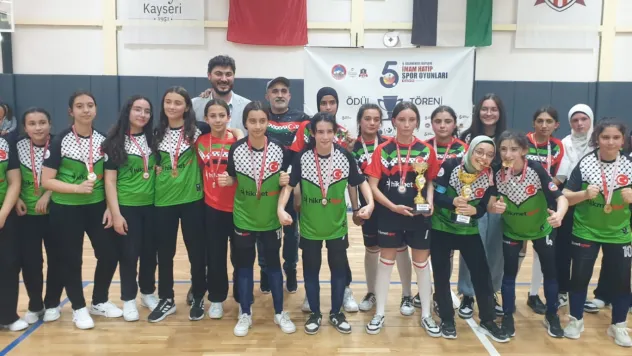 İmam Hatip Spor Oyunları Futsal'da Kupalar Sahiplerini Buldu