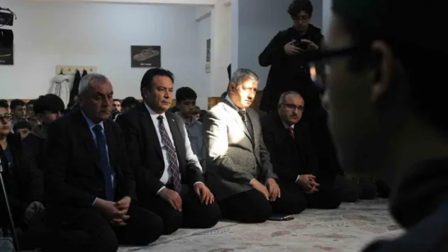 İmam Hatipli öğrencilerden şehitler için hatim