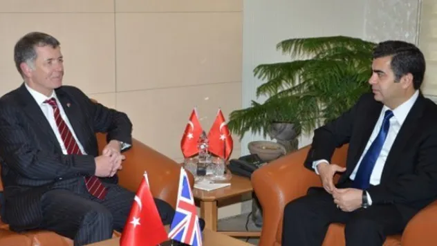 İngiltere'nin Ankara Büyükelçisi Moore, Vali Düzgün'ü ziyaret etti