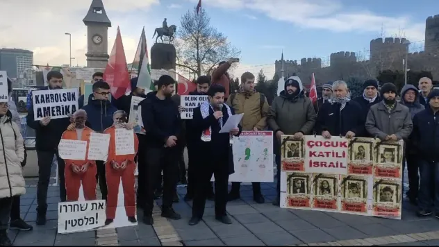 İsrail Soykırımı Cumhuriyet Meydanında lanetlendi
