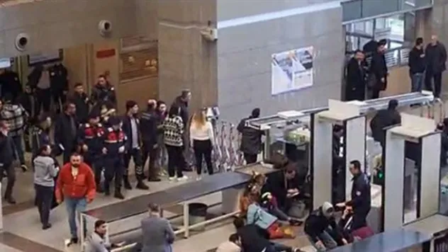 İstanbul Çağlayan Adliyesi'nde Silahlı Saldırı