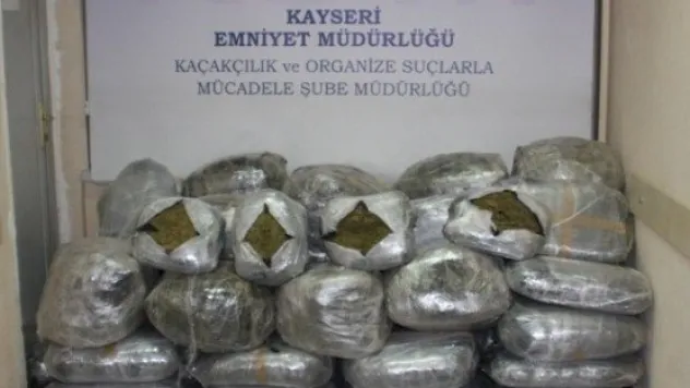 İstanbul'a Uyuşturucu Sevkiyatına Polis Engeli 