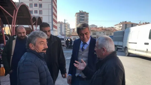 İYİ Partili Yücel: 'Ülkeyi idare edenlerle, asgari ücretli arasındaki fark giderek açılıyor'