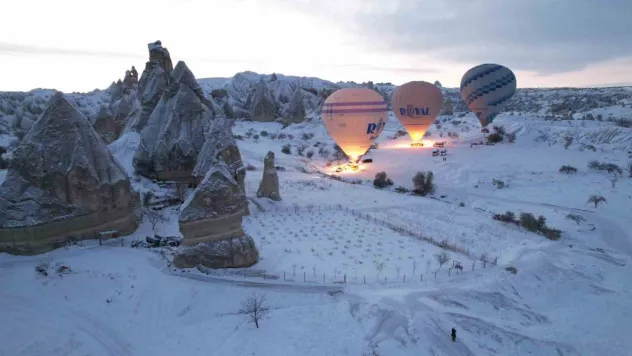 Kapadokya'da balon turlarına sis engeli