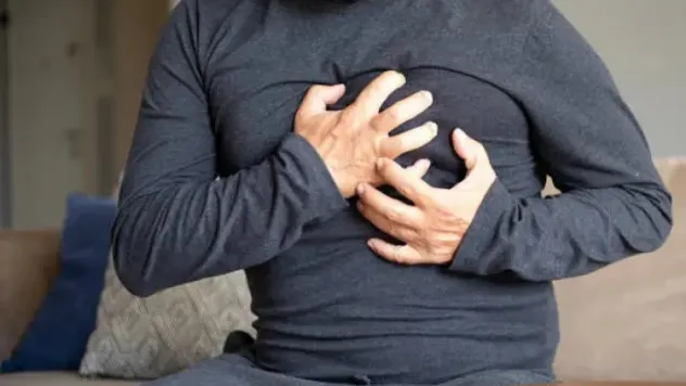 Kardiyoloji Uzmanı Şarlı, 'Covid-19 aşısının kalp krizine neden olduğunu gösteren bilimsel bir veriye rastlanmadı'