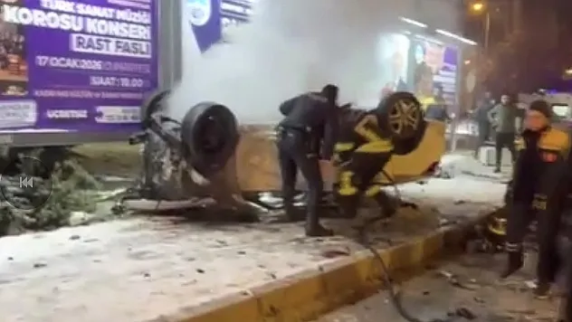 Kaşıkla Kavşağı'nda Dehşet: Araç Motoru Yola Fırladı, Otomobil Alev Aldı