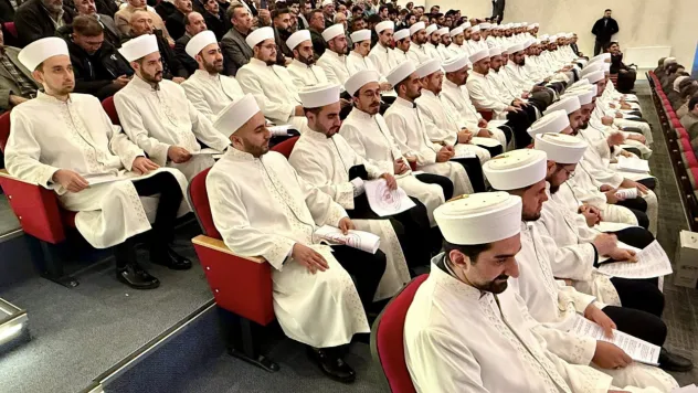 Kayseri'de 3. Dönem Aday Din Görevlileri Mezuniyet Programı Gerçekleştirildi