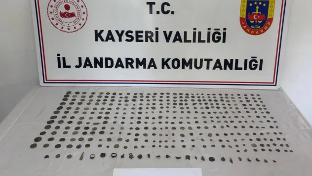 Kayseri'de 392 adet tarihi eser ele geçirildi