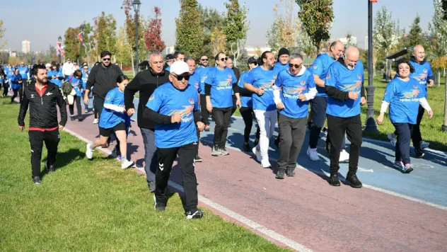 Kayseri'de Anlamlı Bir Koşu Etkinliği Gerçekleşti