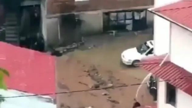 Kayseri'de aşırı yağış sel ve heyelana neden oldu