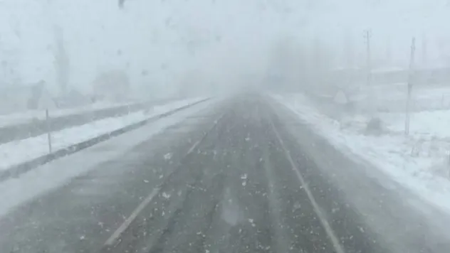 Kayseri'de beklenen kar yağışı başladı