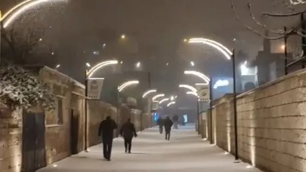 Kayseri'de beklenen kar yağışı başladı