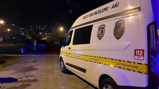 Araç içinde silahla vurulmuş halde bulundu