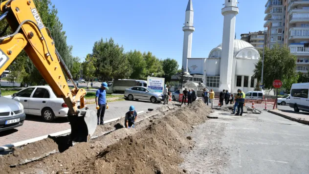 Kayseri'de DSİ Katlı Kavşağı Projesi İçin Altyapı Çalışmaları Başladı