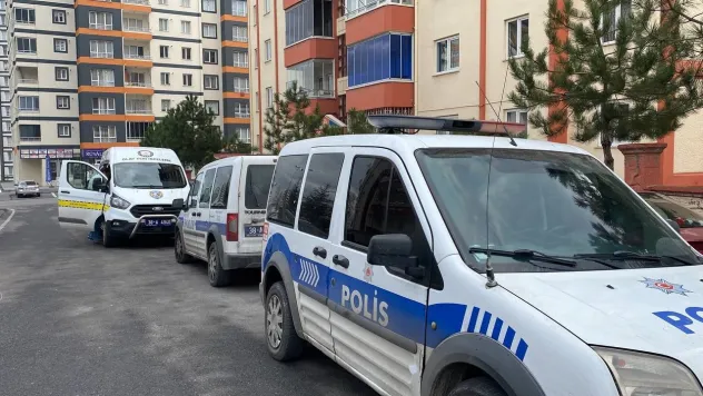 Yalnız yaşayan adamı kız kardeşi ölü buldu