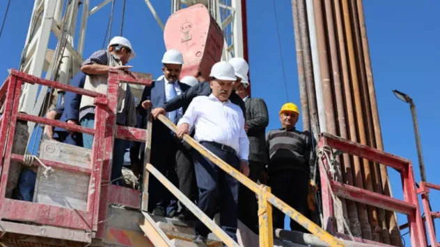 Kayseri'de tarıma jeotermal destek: Vali Çiçek Sera OTB alanını inceledi