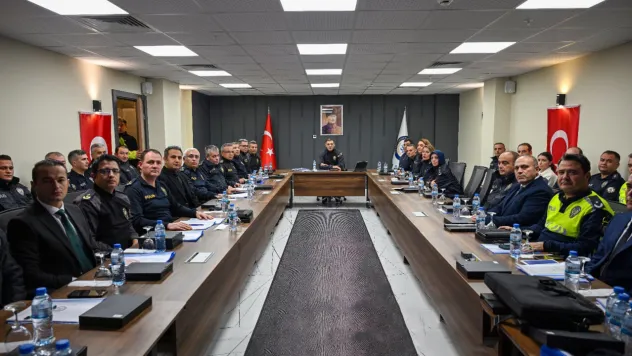 Kayseri'de yılbaşı tedbirleri toplantısı