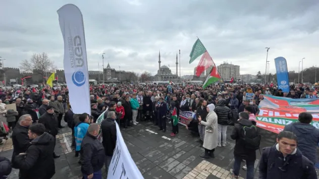 Kayseri'de yüzlerce vatandaş Filistin için yürüdü